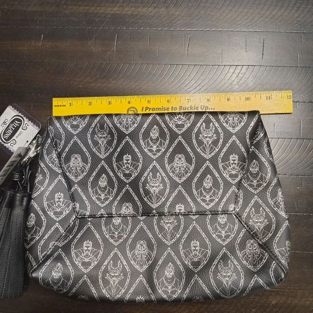 NEW Loungefly Torrid Disney Villains Black Silver Clutch Bag Wrist Strap Magnet